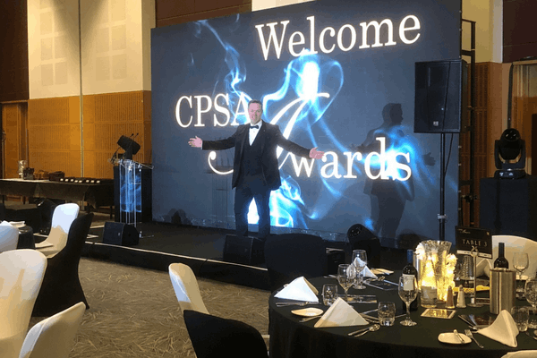 corporate event magician